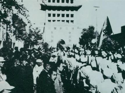 党史上的今天8月14日